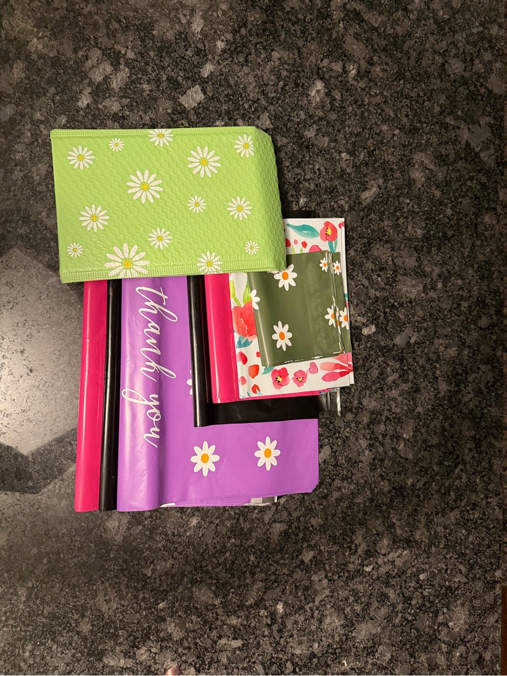 Bundle of 75 Poly Mailers Various Styles & Sizes FLORAL Purple Green Pink Black - Picture 9 of 9